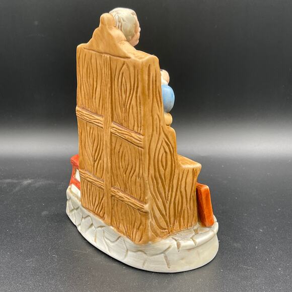 Vintage Ardco Porcelain Librarian Figurine (made in Taiwan) - Picture 6 of 13